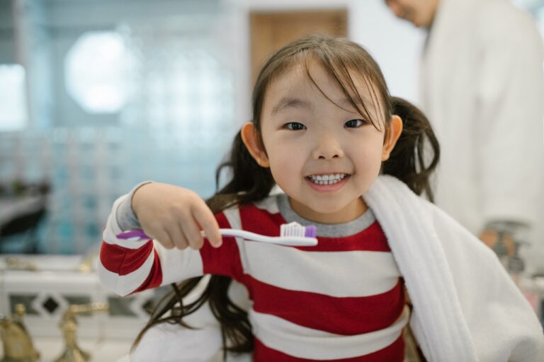 5 Tips For Parents to Ensure Their Child's Dental Health